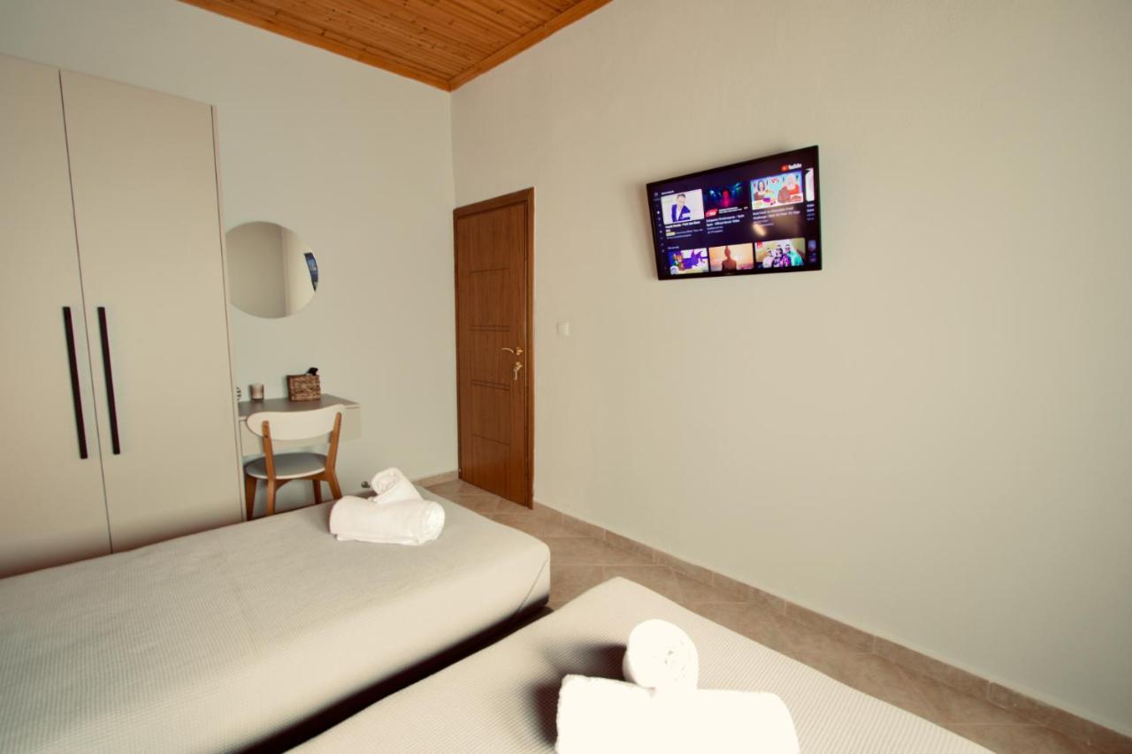 Enalio Beach House Nea Kallikrateia Екстериор снимка