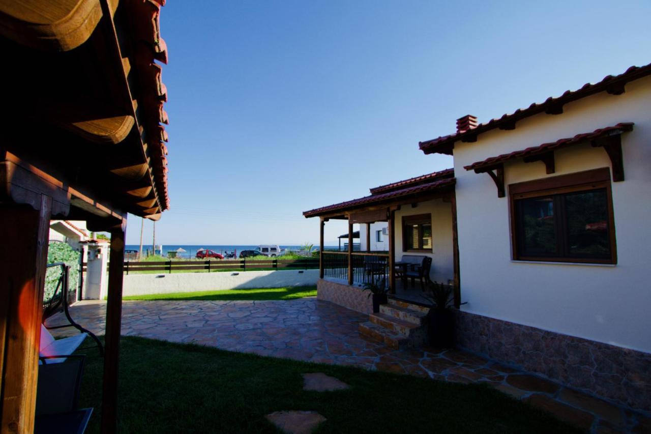 Enalio Beach House Nea Kallikrateia Екстериор снимка